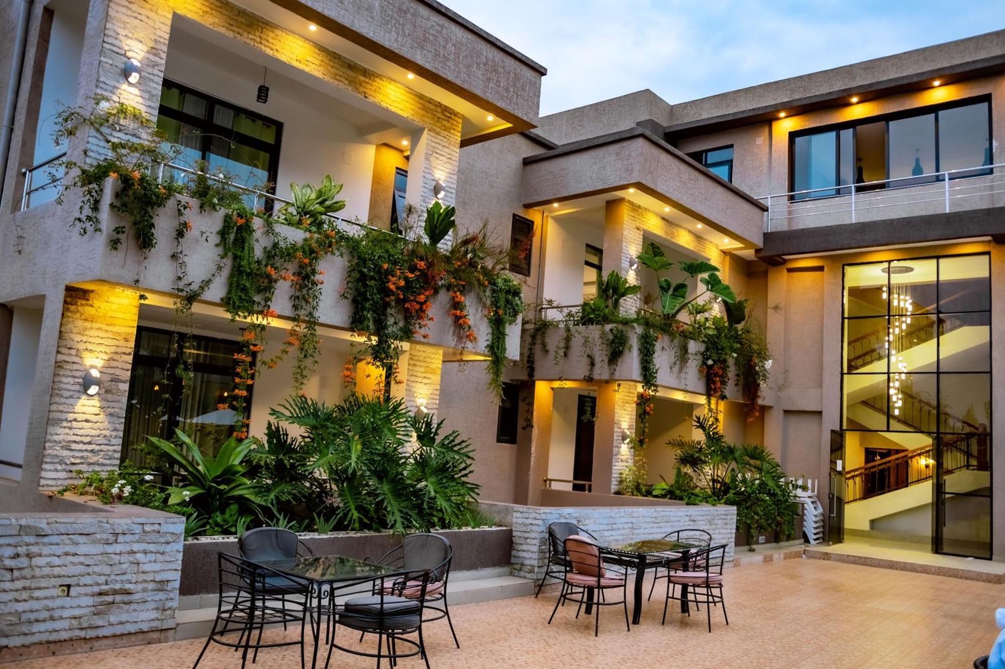 Grazia Apartment Hotel Kigali Exteriör bild