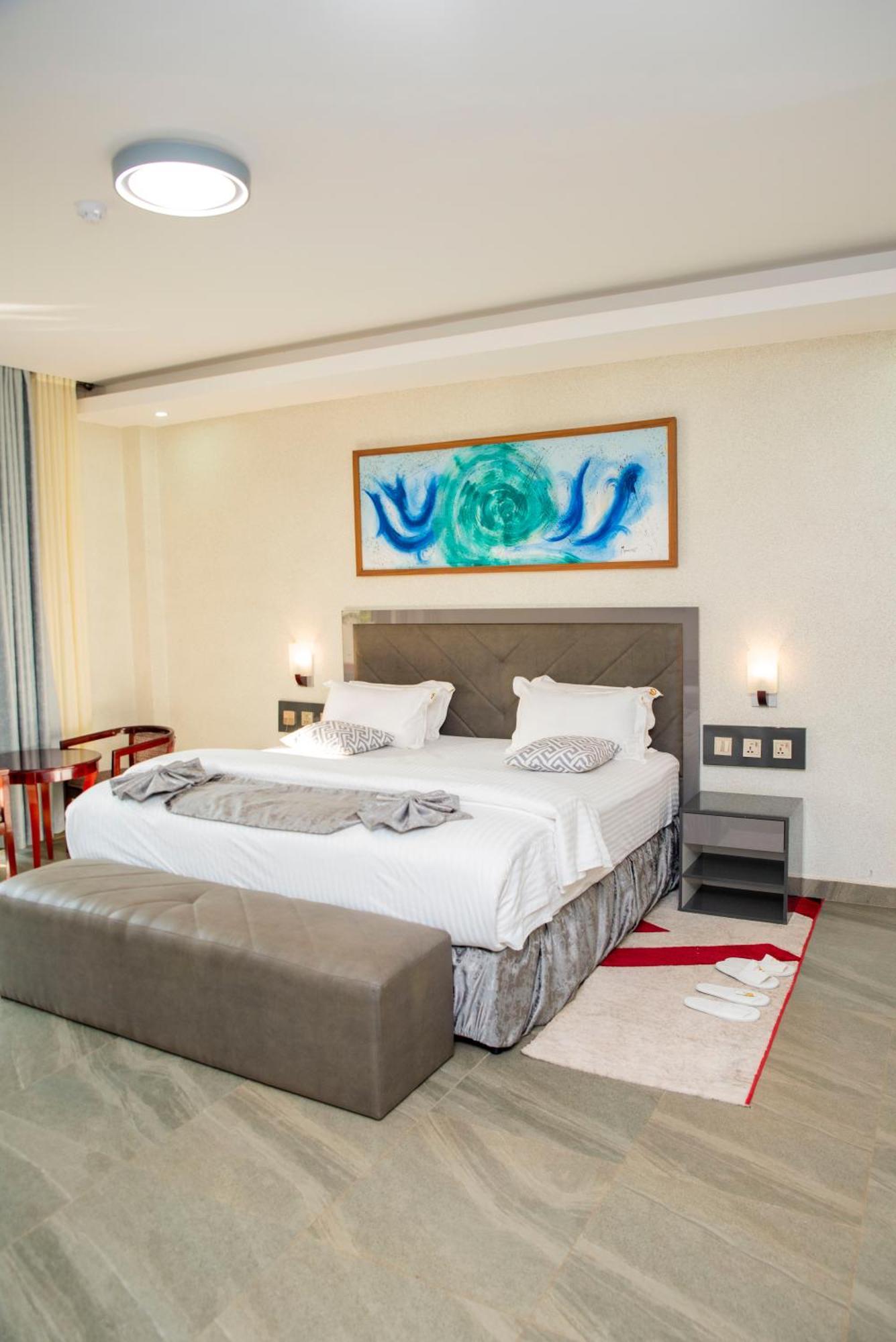 Grazia Apartment Hotel Kigali Exteriör bild