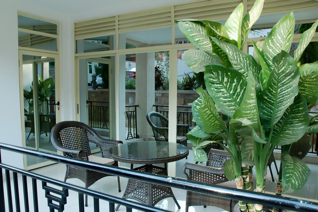 Grazia Apartment Hotel Kigali Exteriör bild